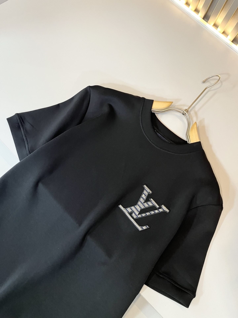 l0vis Vvtt0n t-shirt